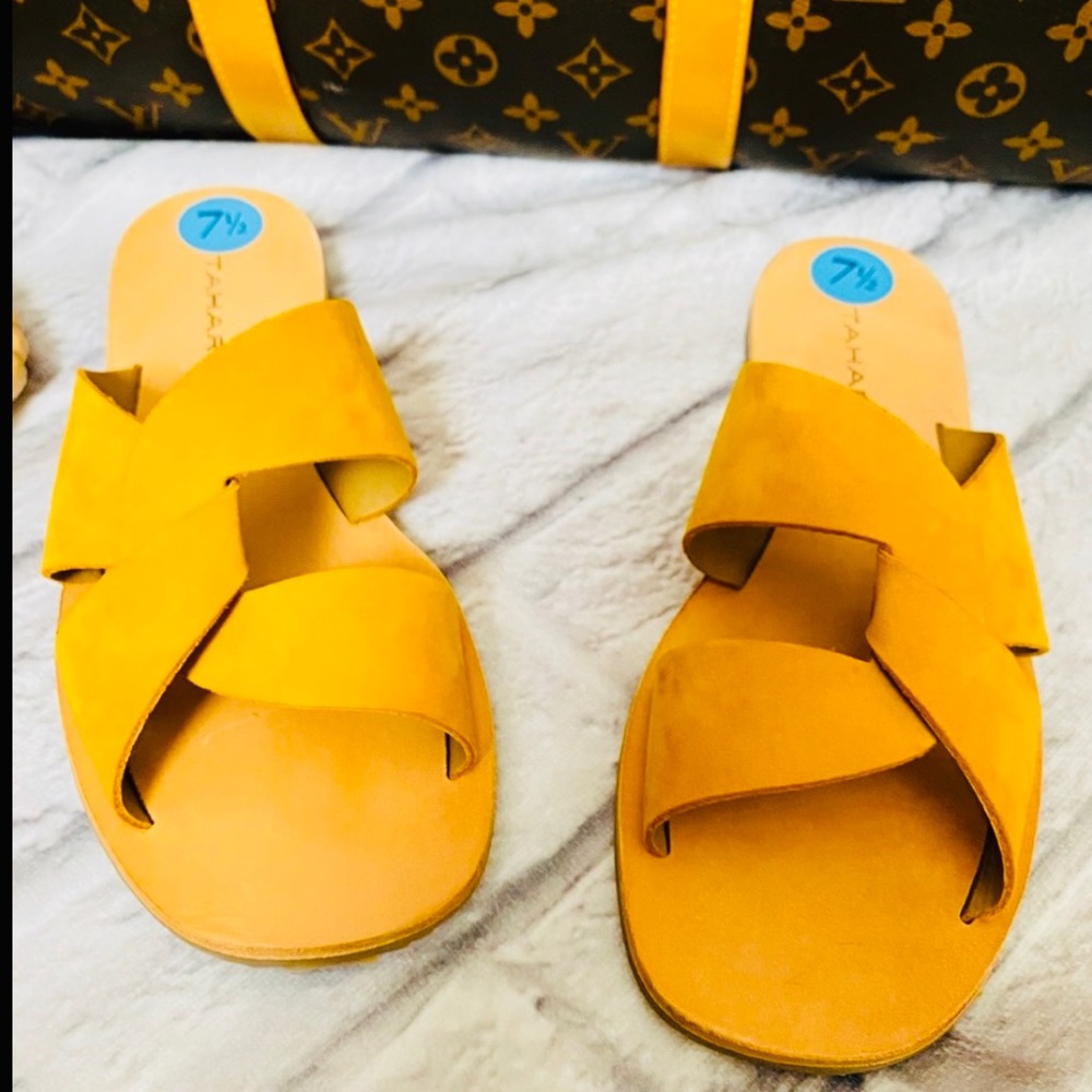 TAHARI - LEATHER SANDALS - Picture 2 of 7